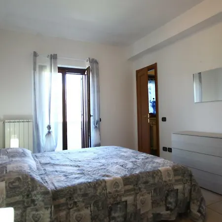 Holidays * 인트로다쿠아